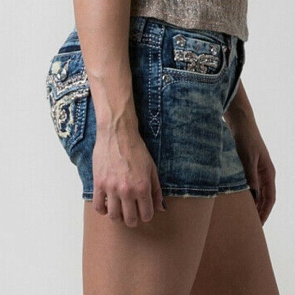 😎HTF🤘 ROCK REVIVAL BETTY Medium ACID WASH EMBELLISHED SHORTS 30 - Picture 11 of 16